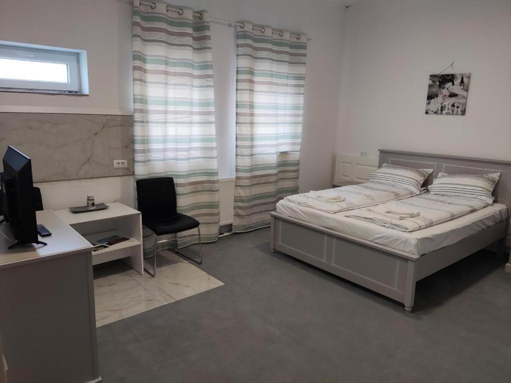 Hunedoara Sport Confort Hotel Εξωτερικό φωτογραφία